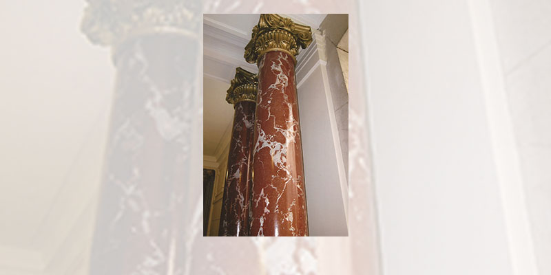 Colonnes en faux marbre, détail